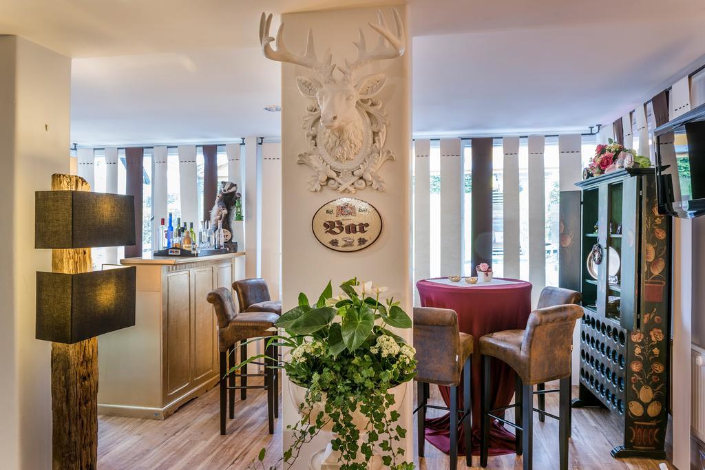 韦斯特霍夫山屋酒店 泰根塞 外观 照片